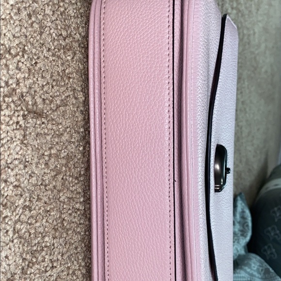 Coach Cassie - Picture 5 of 14